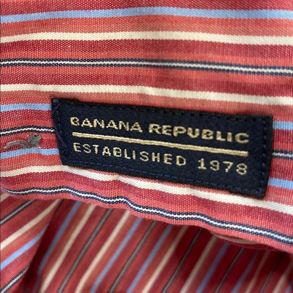 Banana Republic Mens Dress Shirt Coral Pink Striped Small